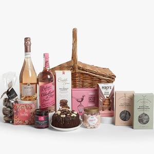 Don T Have A Garden Here Are 21 Hampers Perfect For An Indoor Picnic The Handbook