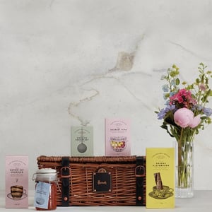Don T Have A Garden Here Are 21 Hampers Perfect For An Indoor Picnic The Handbook
