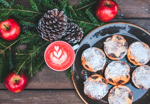 here-s-where-to-find-the-best-mince-pies-this-christmas-the-handbook