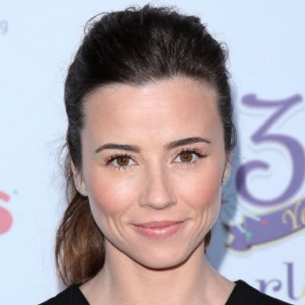 Linda Cardellini Contact Info | Find Influencer Numbers, Address, Email ...